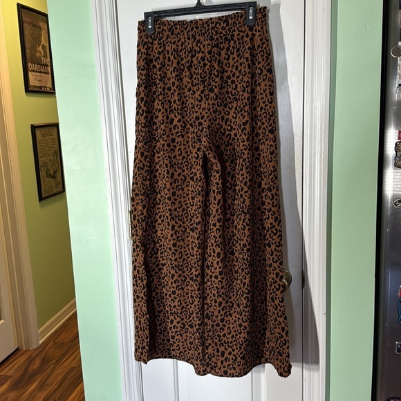 Sienna Sky Leopard Print Wide Leg Trouser Pants Wild Cat Kitty Boho Comfy Size M - Picture 7 of 9